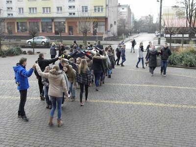 Przed Domem Kultury królował polonez.
